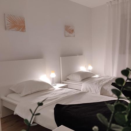 Marija Apartman Όσιγιεκ Εξωτερικό φωτογραφία